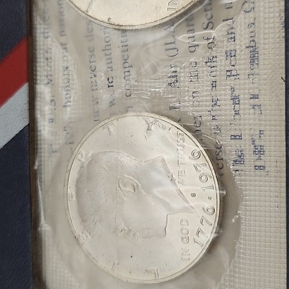 United States Bicentennial Silver Uncirculated Set 1776-1976 - Picture 7 of 17